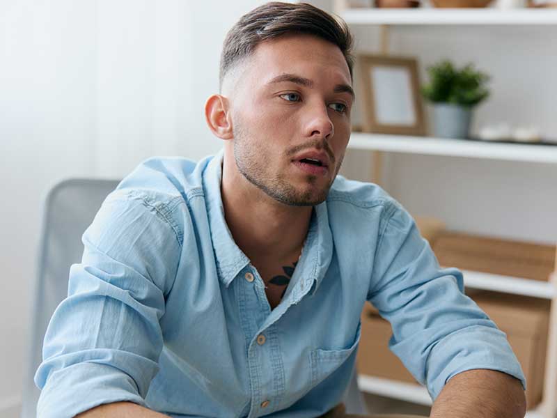 When a Guy Is Hot and Cold With Texting 2023