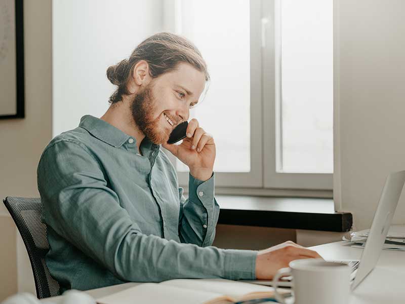 11 Reasons Why a Guy Calls Me Everyday (Multiple Times a Day)